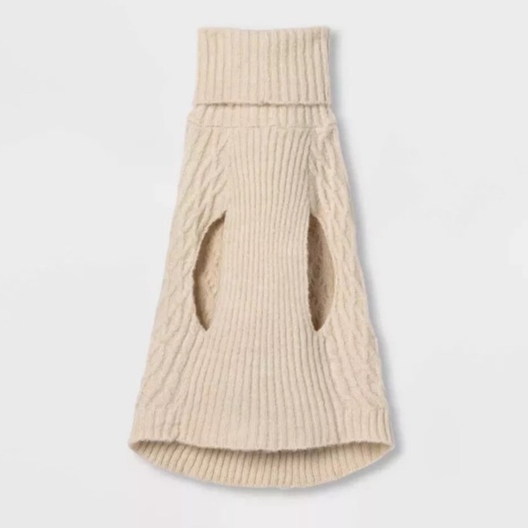 Boots & Barkley Cable Knit Turtleneck Cream Sweater - Picture 3 of 7